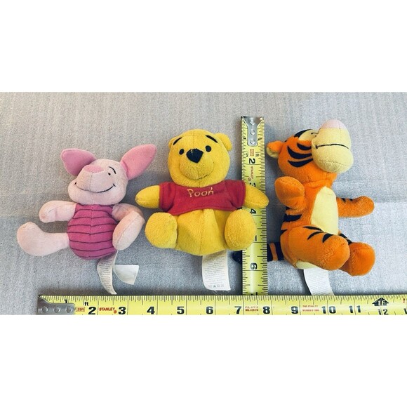 Lot 3 Disney Avon 2003 Winnie the Pooh Piglet Tigger First Year Plush Rattles - Picture 2 of 11